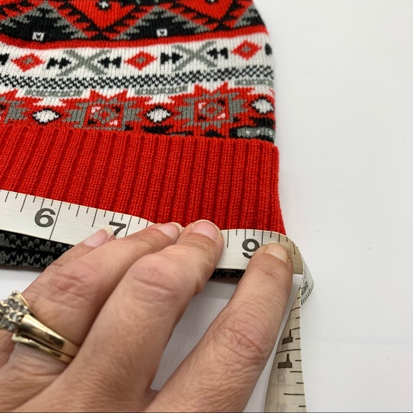 Pull In Red FairIsle Knit Beanie Hat with Pom Pom Size Boy’s OS - Picture 7 of 7
